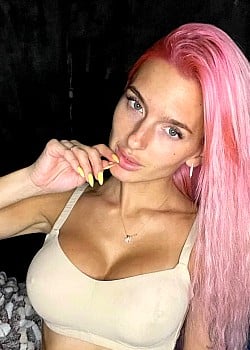 Olya La